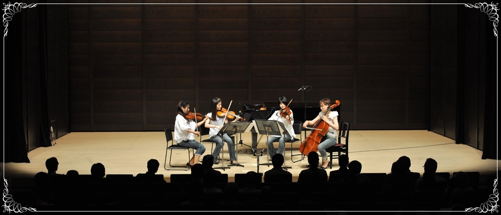 写真：Bloom Quartet & Ensemble